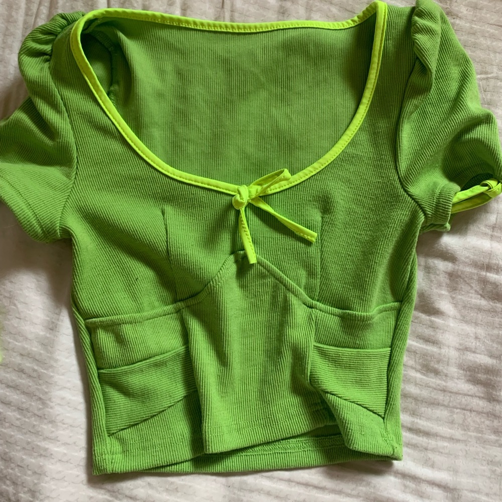 green crop top